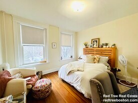 94 Corey Rd in Boston, MA - Building Photo