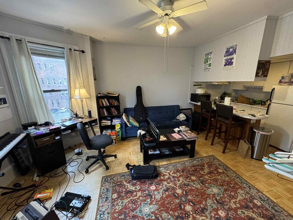 288 Newbury St, Unit 1 in Boston, MA - Building Photo