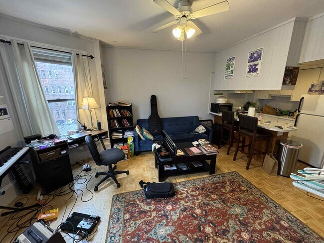 288 Newbury St, Unit 1