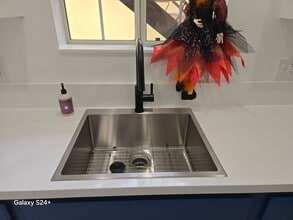 1570 N Verdugo Rd in Glendale, CA - Building Photo - Building Photo