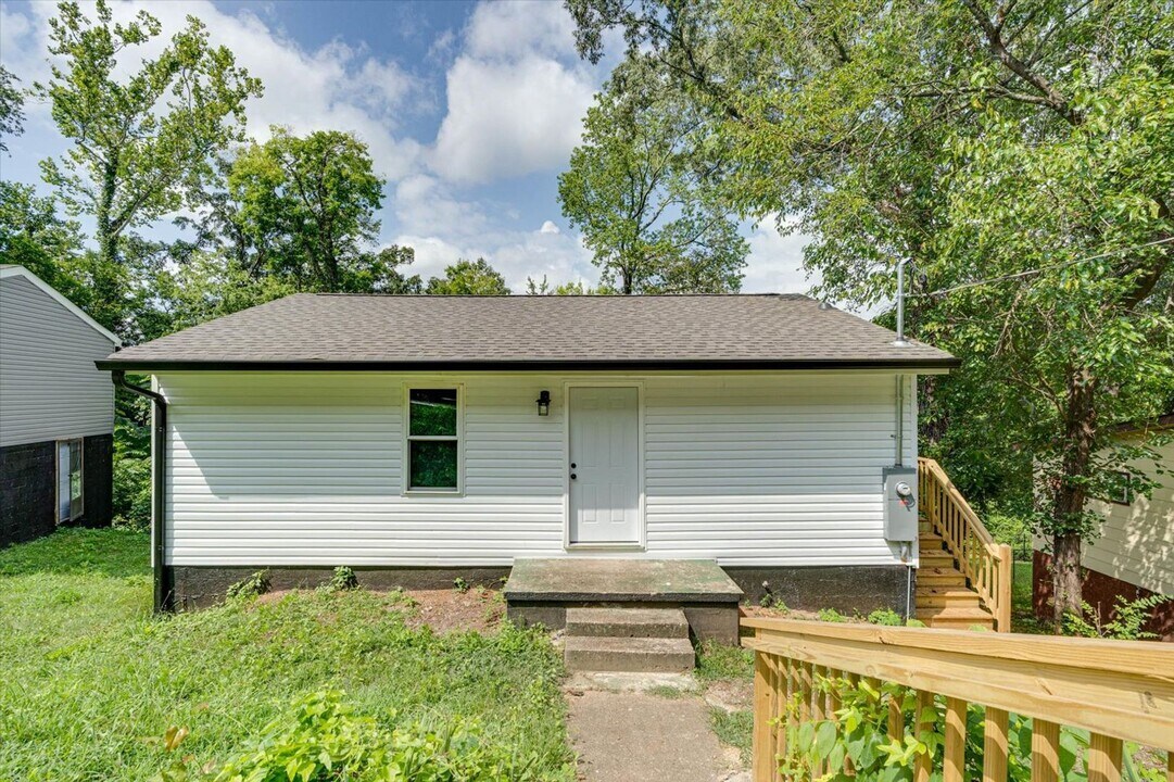 624 Sylvan Dr in Chattanooga, TN - Building Photo