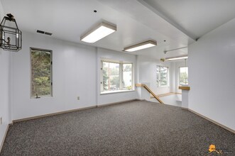 800 M St in Anchorage, AK - Building Photo - Building Photo