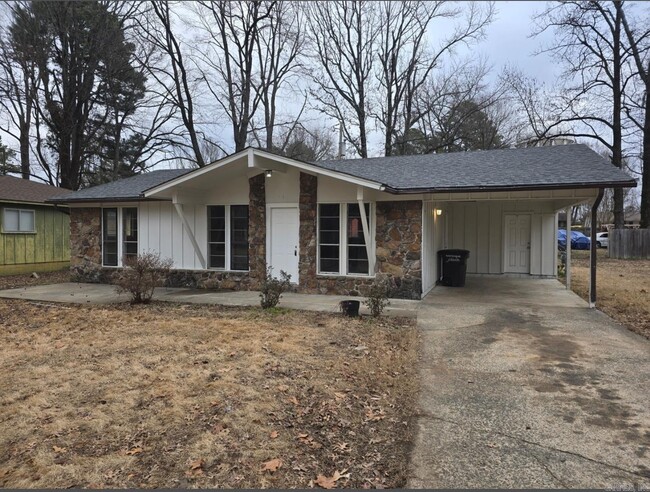 property at 634 Paul Pl
