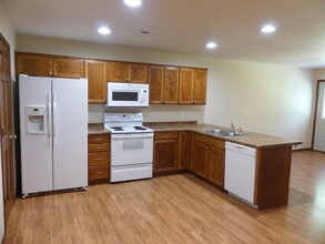 Ideal Twinhomes in Brookings, SD - Building Photo - Building Photo