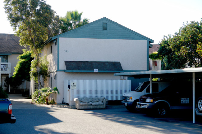 Tamarack Terrace in Carlsbad, CA - Building Photo - Building Photo