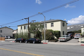 1759 Centinela Ave in Santa Monica, CA - Building Photo - Building Photo