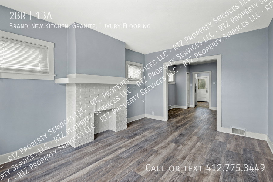 3717 Botsford St in Munhall, PA - Building Photo