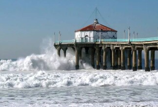 218 15th St, Unit B in Manhattan Beach, CA - Building Photo - Building Photo