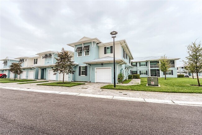 26401 Coco Cay Cir in Bonita Springs, FL - Building Photo - Building Photo