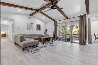 1656 Russell Glen Ln in Dallas, TX - Building Photo - Building Photo