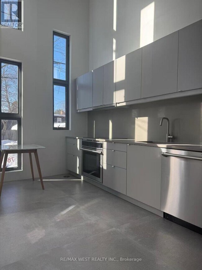 781 Craven Rd in Toronto, ON - Building Photo - Building Photo