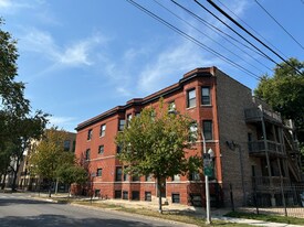 1140 E Marquette Rd in Chicago, IL - Building Photo