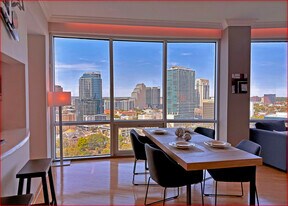 322 E Central, Unit 2202 in Orlando, FL - Building Photo