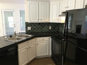 677 New England Way in Lawrenceville, GA - Building Photo - Building Photo