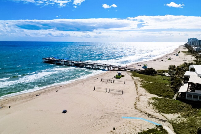 836 SW 13th Ct in Pompano Beach, FL - Building Photo - Building Photo