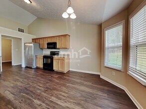 303 Cole Creek Dr in Dallas, GA - Building Photo - Building Photo