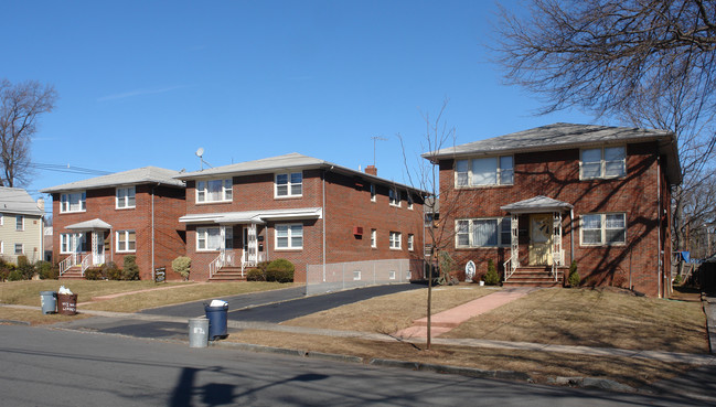 436-450 Washington Ave in Linden, NJ - Foto de edificio - Building Photo