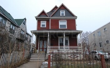 2533 Lyndale Ave S in Minneapolis, MN - Building Photo - Building Photo