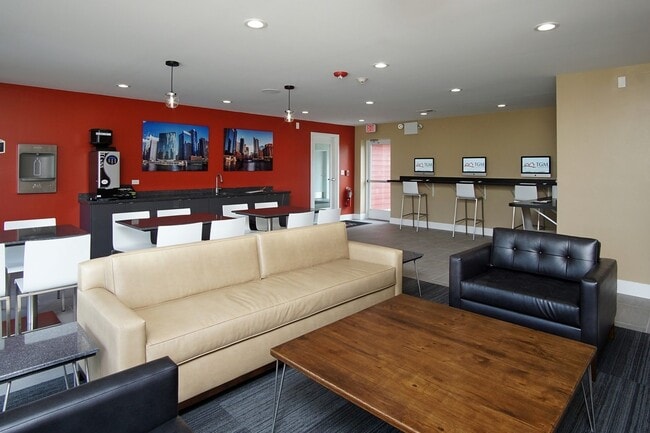 1621 Westminster Dr in Naperville, IL - Building Photo - Building Photo