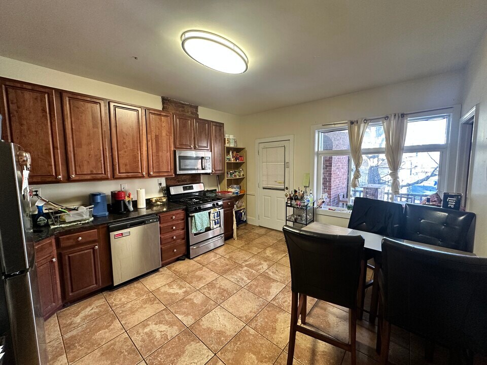 71 Pontiac St, Unit 2 in Boston, MA - Building Photo