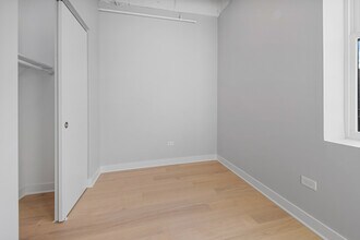 4638 N Ashland Ave, Unit 301 in Chicago, IL - Foto de edificio - Building Photo