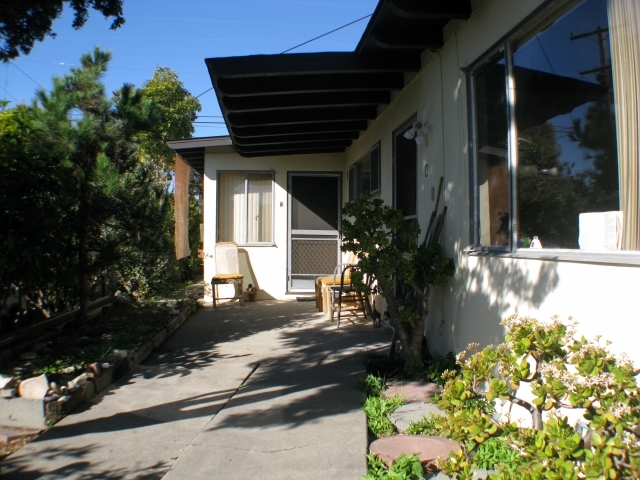 242 Avenida Santa Barbara in San Clemente, CA - Building Photo - Building Photo