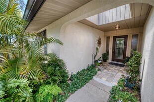 76 Sandstone Cir in Venice, FL - Building Photo