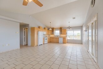 Home with Amazing Vews! in Alamogordo, NM - Building Photo - Building Photo