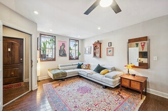 2034 E Huntingdon St in Philadelphia, PA - Building Photo - Building Photo