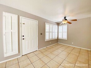 3061 Key Largo Dr in Las Vegas, NV - Building Photo - Building Photo