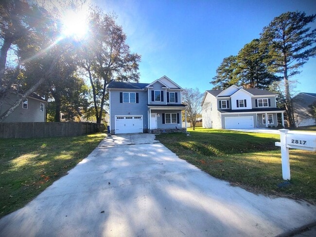 2817 Margaret Booker Dr in Chesapeake, VA - Building Photo - Building Photo
