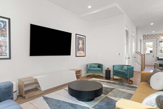 1315 16th Ave S in Nashville, TN - Building Photo - Building Photo