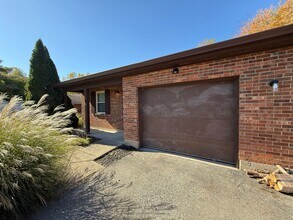 307 June Marie Dr, Unit A in Lebanon, OH - Building Photo - Building Photo