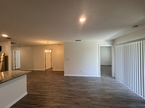 26533 Sandhill Blvd in Punta Gorda, FL - Building Photo - Building Photo