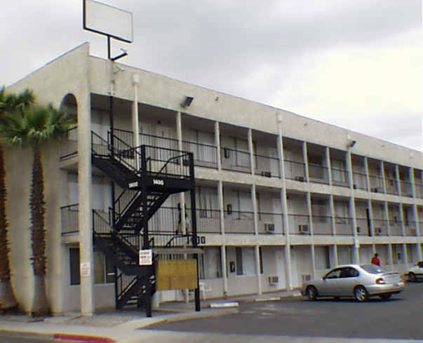 Avalon Arms Apartments in Las Vegas, NV - Building Photo - Building Photo