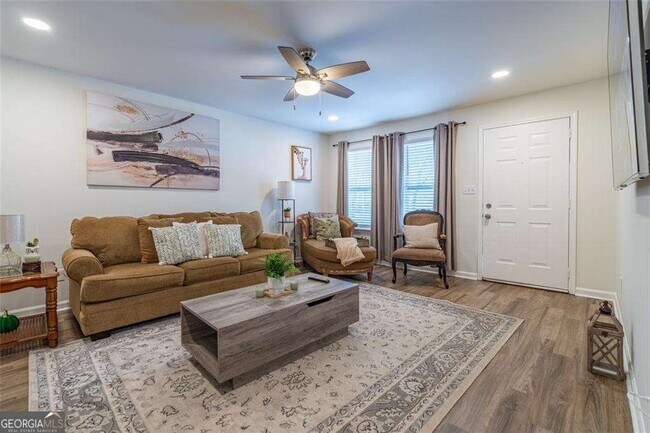 property at 2511 Washington St