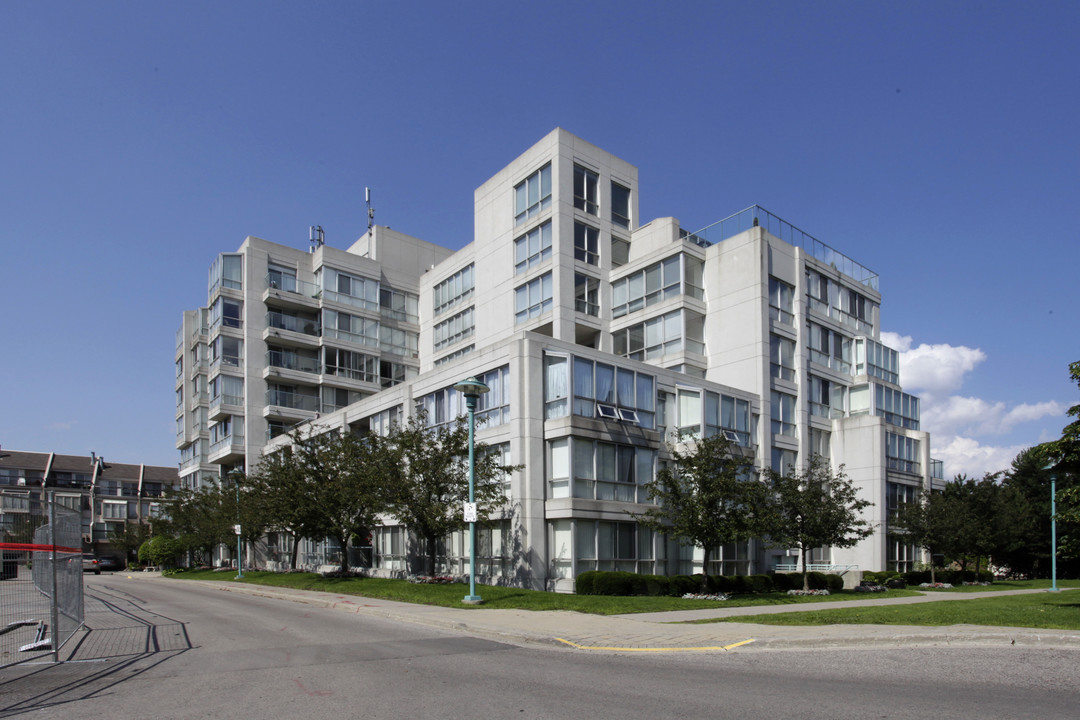 The Breakers in Ajax, ON - Building Photo