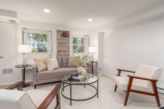 1683 35th St NW in Washington, DC - Building Photo - Building Photo