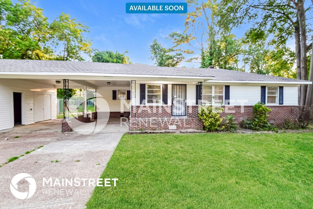 5041 Davis Cove in Memphis, TN - Building Photo