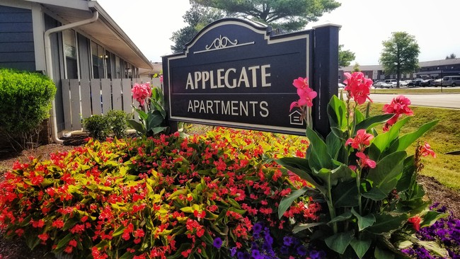 Applegate in Columbus, IN - Building Photo - Building Photo