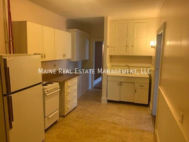 property at 32 Coombs St