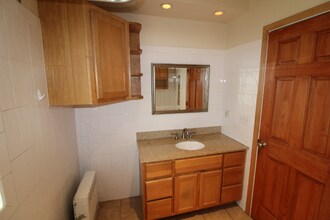 2927 N Newhall St in Milwaukee, WI - Building Photo - Building Photo