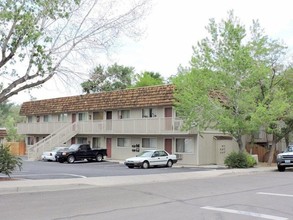 Tripp Drive Apartments in Reno, NV - Building Photo - Building Photo