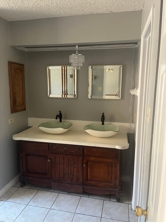 10106 Prairie Mist St in Houston, TX - Building Photo