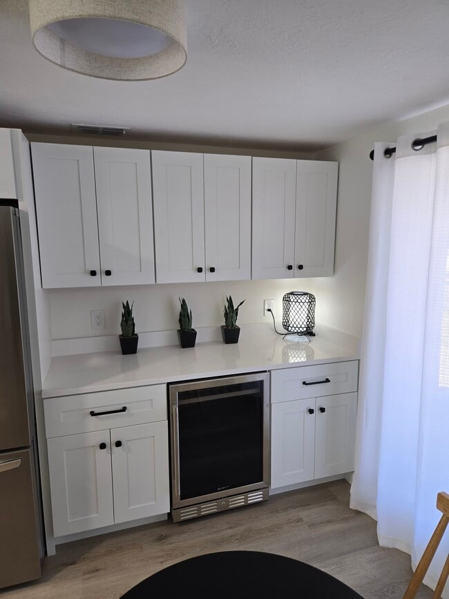 3442 Fairview Dr in Sarasota, FL - Building Photo - Building Photo