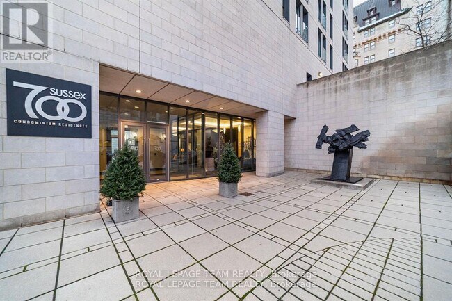 700 Sussex Dr in Ottawa, ON - Building Photo - Building Photo