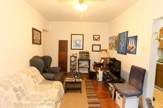 2957 N Halsted St, Unit A06C in Chicago, IL - Building Photo - Building Photo