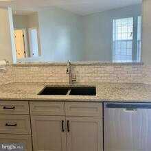 8207 Blue Heron Dr in Frederick, MD - Building Photo - Building Photo