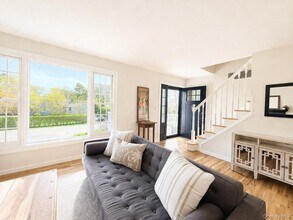 58 Ocean Ave in Hampton Bays, NY - Building Photo - Building Photo