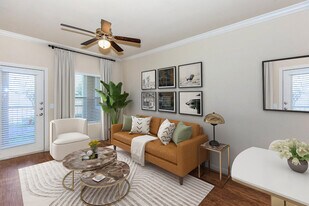 La Esperanza De Alton- Income Restricted in Alton, TX - Building Photo